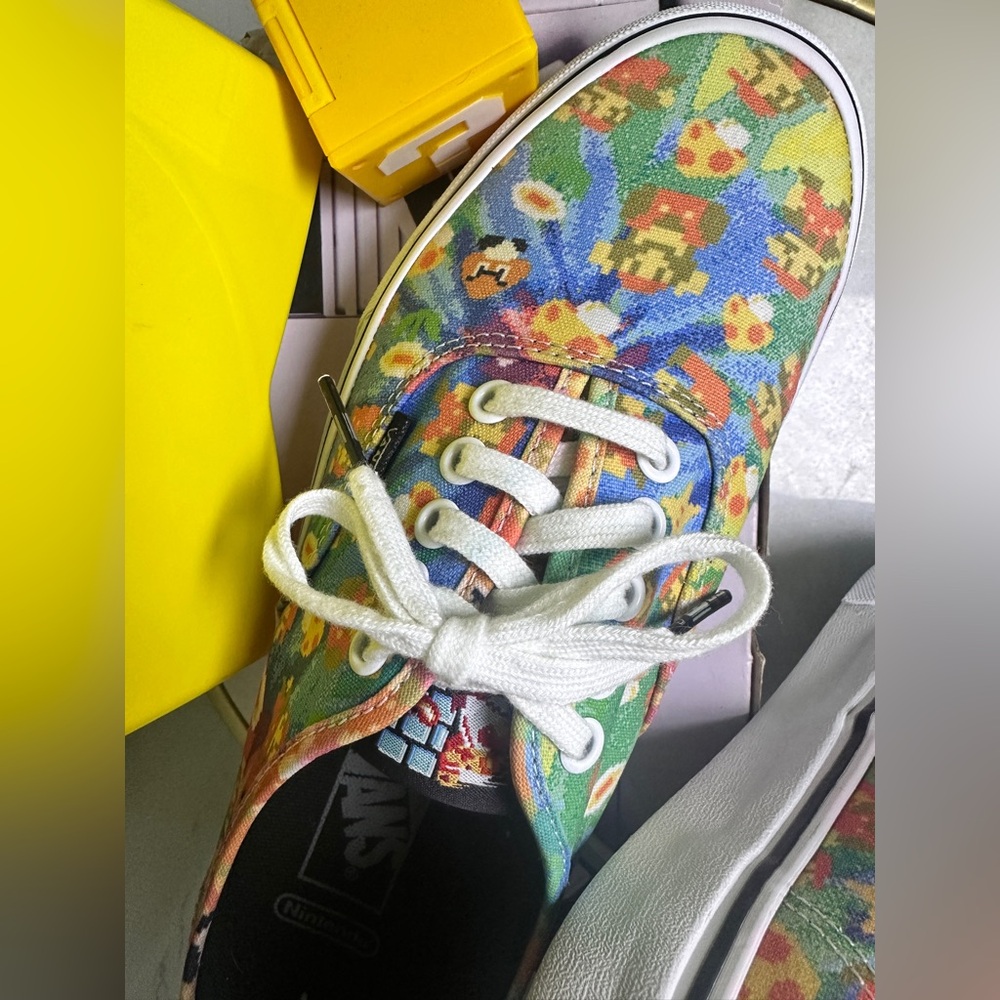 Vans Men’s Retro Nintendo Super Mario Bros Sneakers size 9 - Picture 4 of 7